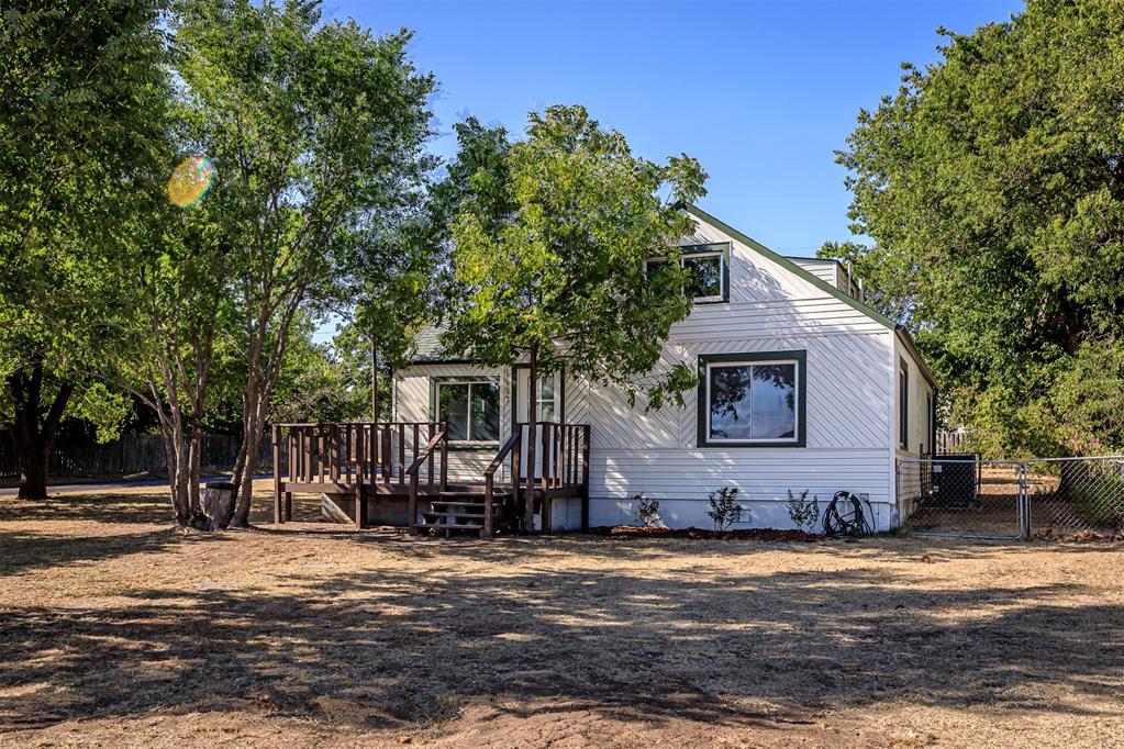 Columbia Ave, Lawton, OK 73507
