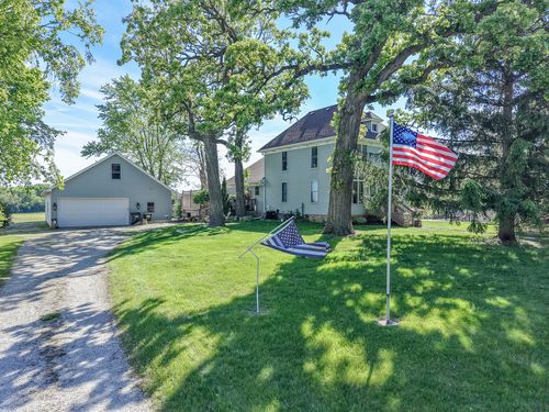 5207 Barnard Mill Rd, Ringwood, IL, 60072-9697 | Card Image