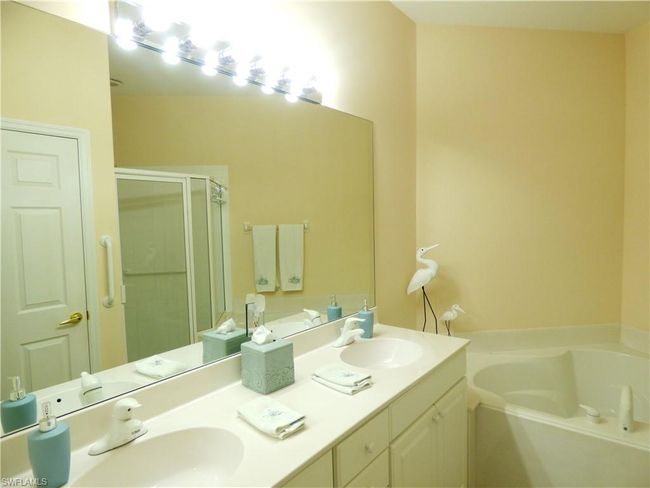 APT-1204 - 10023 Sky View Way, Condo with 3 bedrooms, 2 bathrooms and 1 parking in FORT MYERS FL | Image 9