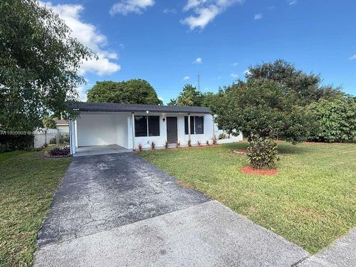 3241 Nw 16th St, Lauderhill, FL, 33311-4305 | Card Image