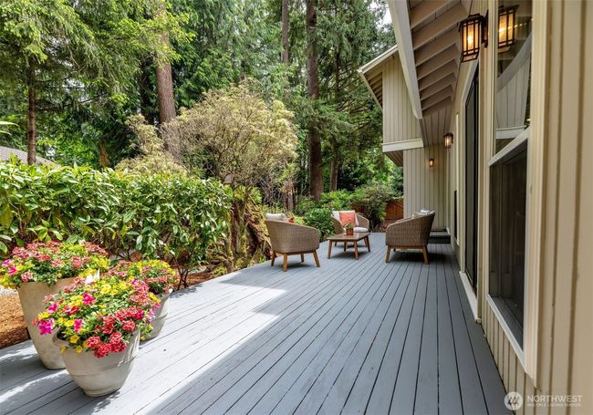 Private back yard deck space has endless possibilities | Image 28