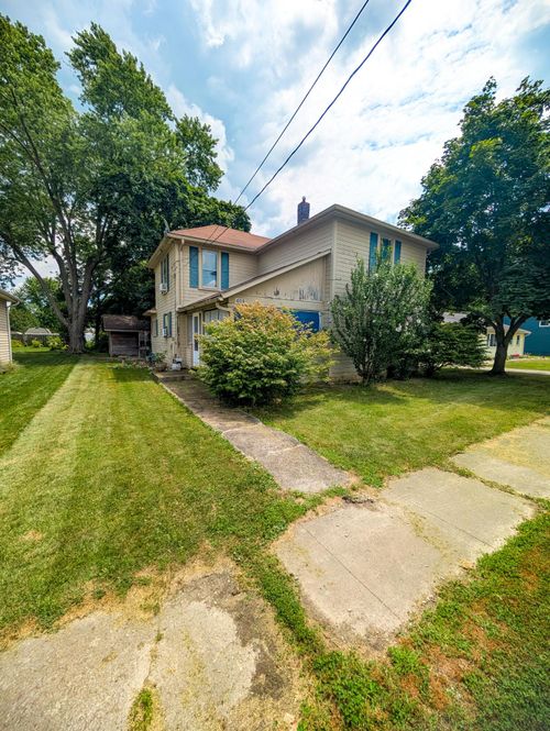 409 S High St, Green Camp, OH, 43322-0090 | Card Image