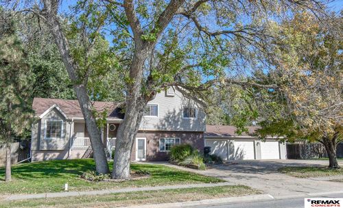 710 Old Cheney Road, Lincoln, NE, 68512 | Card Image