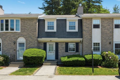 89 Fieldstone Dr, Londonderry, NH, 03053-2707 | Card Image