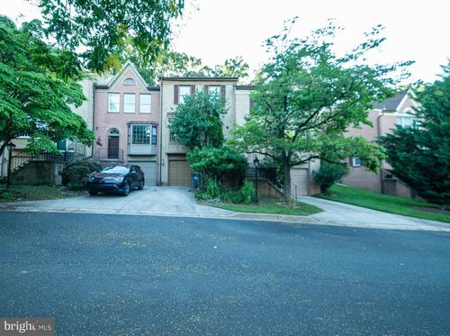 323 Lynn Manor Dr, ROCKVILLE, MD, 20850-4429 | Card Image