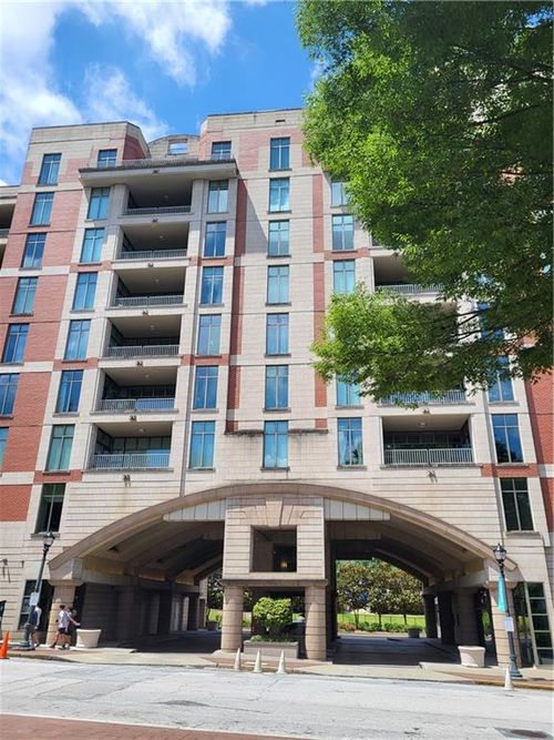 unit-302-250 Park Ave Ne, Atlanta, GA, 30326 | Card Image