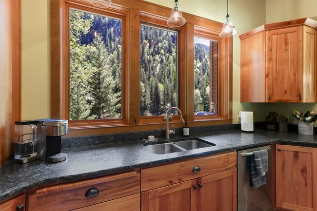 318 Mt Highway 56, House other with 2 bedrooms, 4 bathrooms and null parking in Noxon MT | Image 19