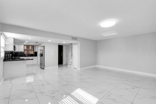 5061 W 12th Ln, Hialeah, FL, 33012-3184 | Card Image