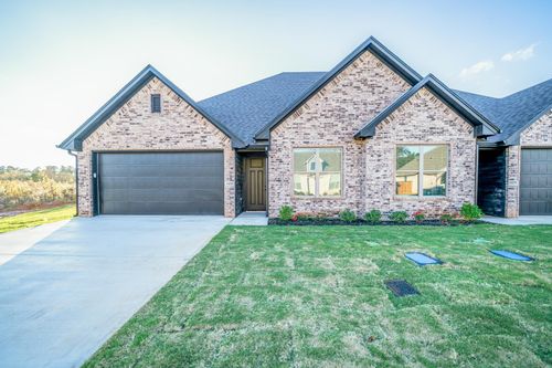 1431 Page Valley Cir, Longview, TX, 75601-0052 | Card Image
