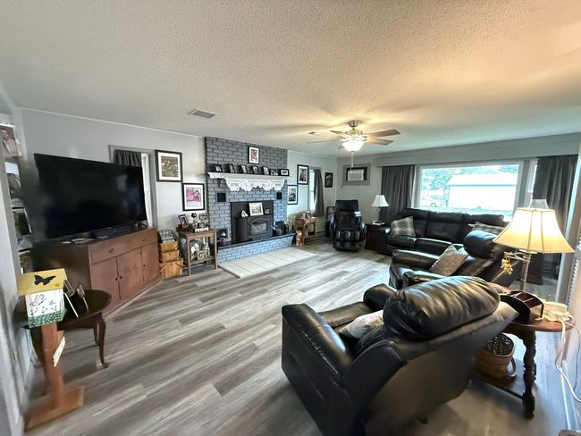 201 N Meyers Ave, House other with 4 bedrooms, 2 bathrooms and 2 parking in MILLEDGEVILLE IL | Image 11