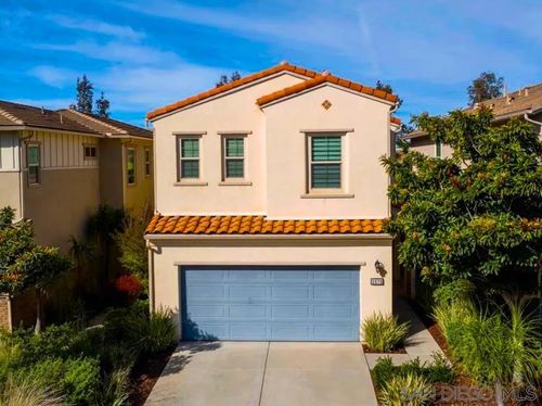 2076 Blue Oak Ln, Vista, CA, 92084-2403 | Card Image