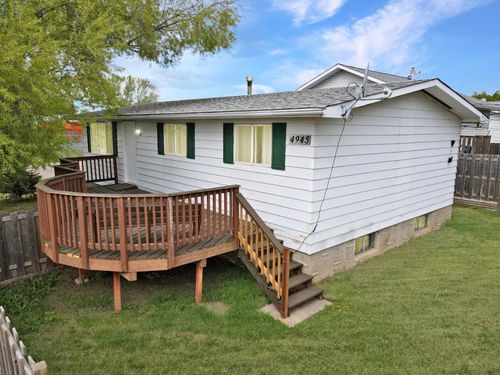 4945 60th Avenue, High Prairie, AB, T0G1E0 | Card Image