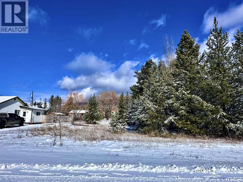 1022 7th Avenue, Valemount, BC, V0E2Z0 | Card Image