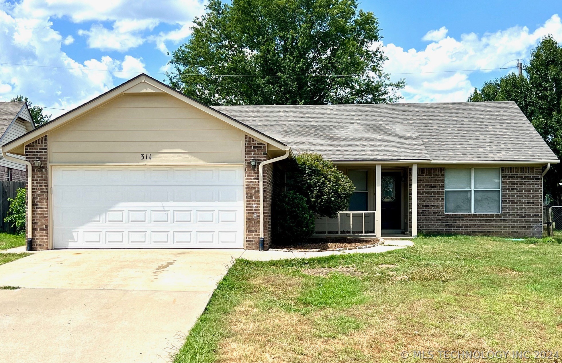 47th Pl, Sand Springs, OK 74063