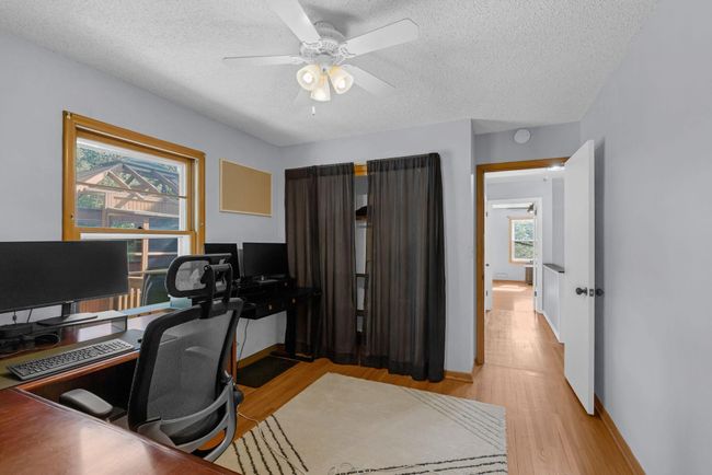 27_11908_James_Rd_Hopkins_MN_55343_USA-Living_room-HT8A1458.JPG | Image 14