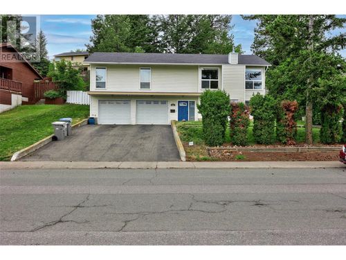 403 Gleneagles Dr, Kamloops, BC, V2E1Y4 | Card Image