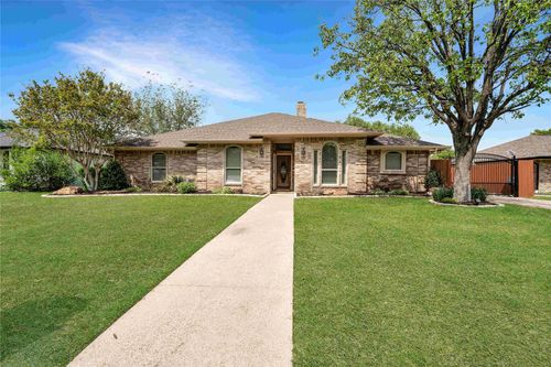 153 Creek Courts Dr, Trophy Club, TX, 76262-5441 | Card Image