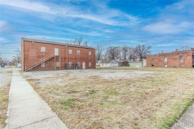 2334 E 25 Th St, House other with 0 bedrooms, 0 bathrooms and null parking in Granite City IL | Image 10