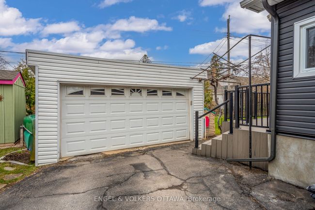 1297 Snowdon St, House other with 4 bedrooms, 2 bathrooms and 3 parking in Ottawa ON | Image 33