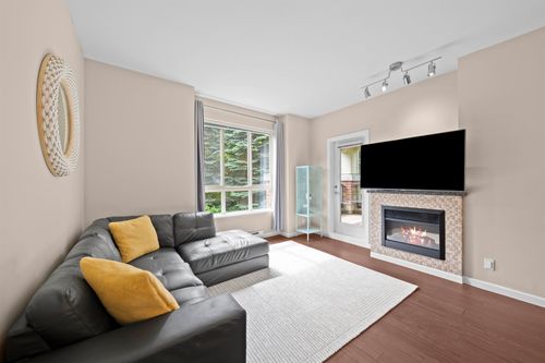 209-270 Francis Way, New Westminster, BC, V3L0C3 | Card Image