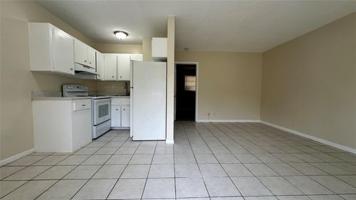 2-717 Se 16th Street, Fort Lauderdale, FL, 33316 | Card Image