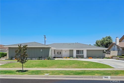 933 Ave Boxwood Avenue, Fullerton, CA, 92835 | Card Image