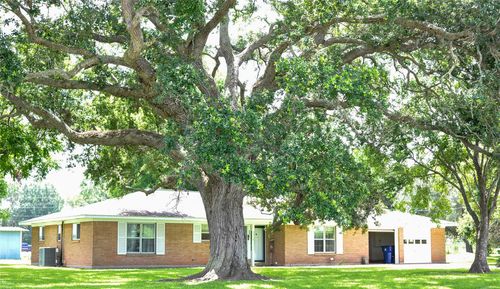 402 Peach Pt, Jones Creek, TX, 77541-9330 | Card Image
