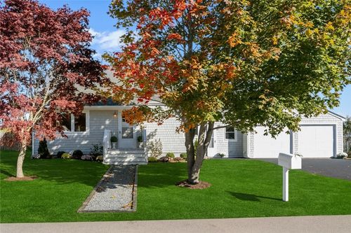 63 Clearview Ave, Portsmouth, RI, 02871-2303 | Card Image