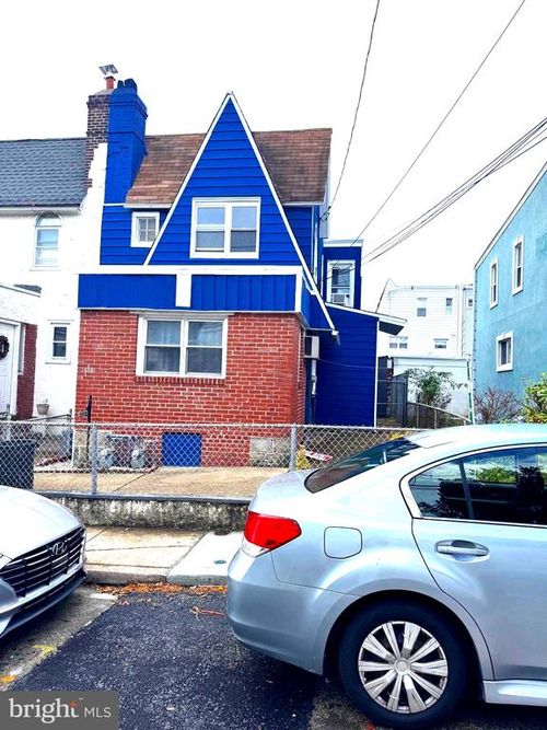 208 Heather Rd, UPPER DARBY, PA, 19082-4203 | Card Image