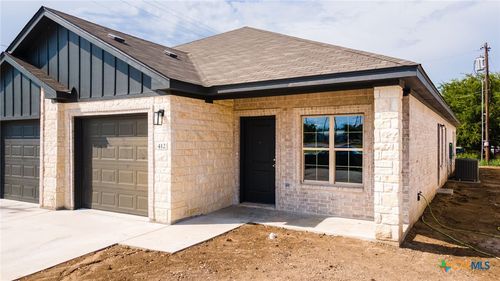 412 W Avenue C, Copperas Cove, TX, 76522-1664 | Card Image