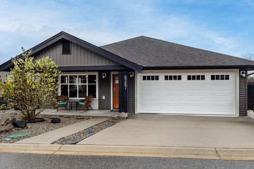 6267 Apollo Rd, Sechelt, BC, V7Z0N7 | Card Image
