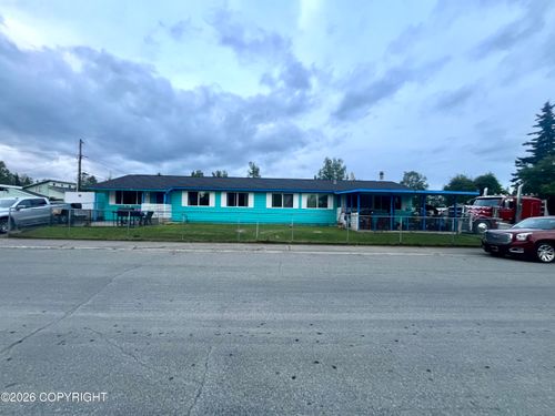 4208 Mcphee Ave, Anchorage, AK, 99508-1514 | Card Image