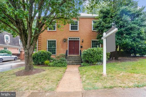 2248 Military Rd, ARLINGTON, VA, 22207-3958 | Card Image