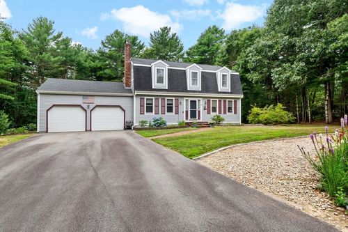 8 Peter Cooper Dr, Wareham, MA, 02571-2209 | Card Image