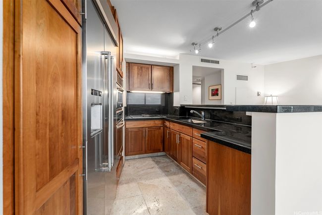 APT-3204 - 1330 Ala Moana Blvd, Condo with 2 bedrooms, 2 bathrooms and 2 parking in Honolulu HI | Image 7