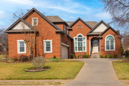 104 Stoneway, Hendersonville, TN, 37075-8862 | Card Image