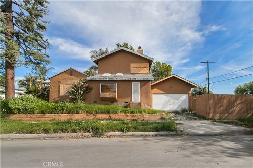 19448 Kittridge, Reseda, CA, 91335 | Card Image
