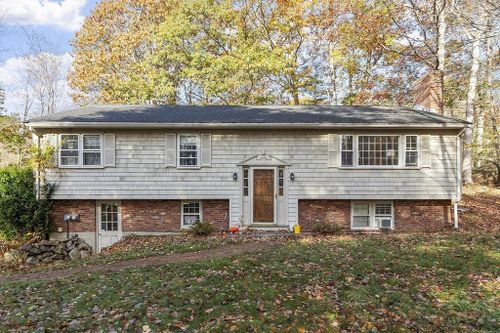 29 Magnolia Ave, Manchester, MA, 01944-1609 | Card Image