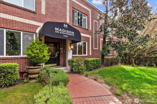 6-1640 18th Ave, Seattle, WA, 98122-2772 | Card Image