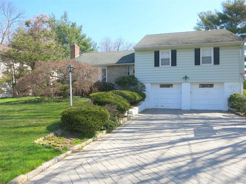 174 Waverly Rd, Scarsdale, NY, 10583-6749 | Card Image