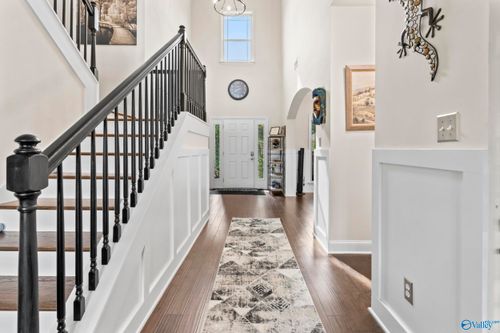 3011 Magnolia Leaf Cir Se, Owens Cross Roads, AL, 35763-8894 | Card Image