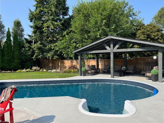 12 Pinewood Ave, House other with 2 bedrooms, 2 bathrooms and 6 parking in Grimsby ON | Image 20