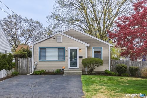 81 Dodd Ave, Bridgeport, CT, 06606-3028 | Card Image