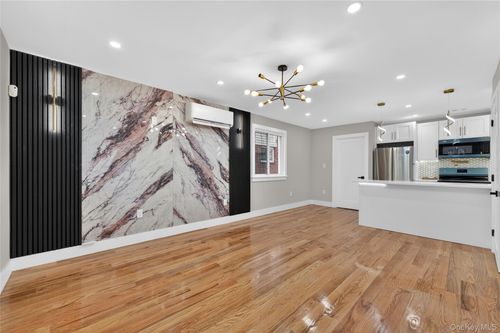 10240 220th St, Queens Village, NY, 11429-2129 | Card Image