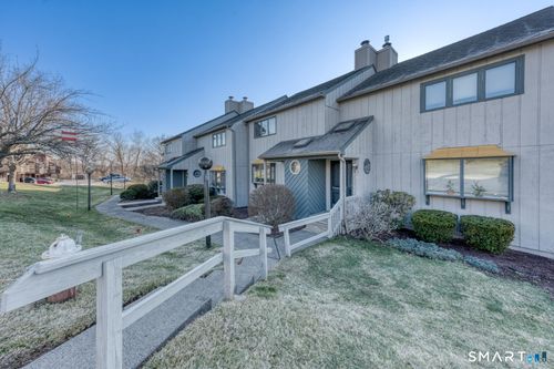 124-124 Skyview Dr, Cromwell, CT, 06416-1855 | Card Image