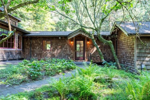 162 Miller Rd, Friday Harbor, WA, 98250-7032 | Card Image