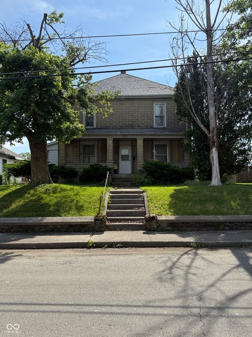 2310 Noble St, Anderson, IN, 46016-4571 | Card Image