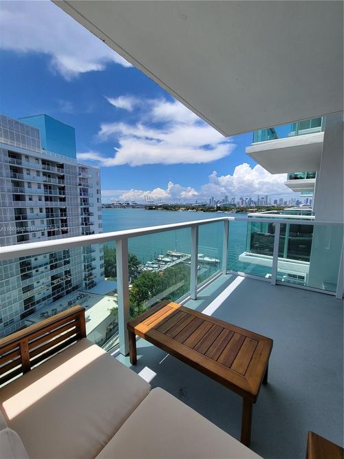 apt-1029-1000 West Ave, Miami Beach, FL, 33139-4725 | Card Image