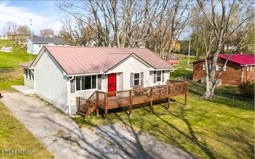 807 S 8th St, La Follette, TN, 37766-4411 | Card Image