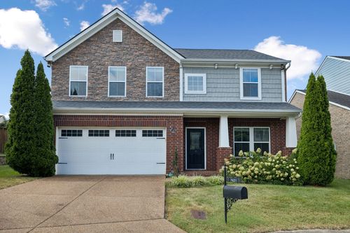 7621 Oakfield Way, Brentwood, TN, 37027-8858 | Card Image